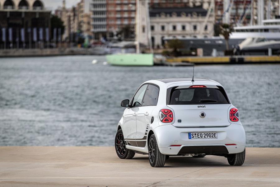  Smart EQ ForFour Edition One (W453) 2020 года  (WW) (фото 6 из 59)